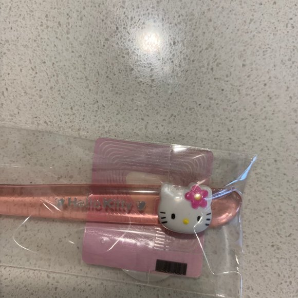 LOT OF 4 HELLO KITTY TRAVEL ITEMS - Picture 6 of 15